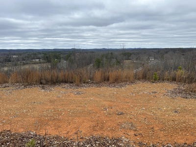 /international/us/1302-e-emerson-road-cohutta-ga-110107015314/