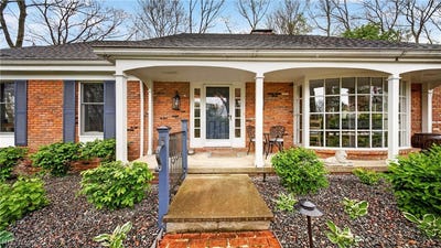 /international/us/25-hopewell-trail-chagrin-falls-oh-110107404261/