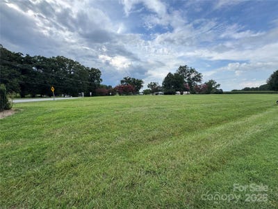 /international/us/3392-dreamy-lane-claremont-nc-110101076138/?lang=zh-tw