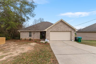 /international/us/210-collins-rd-petal-ms-110106168926/