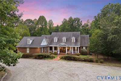 /international/us/2065-garrett-lane-powhatan-va-110109141253/