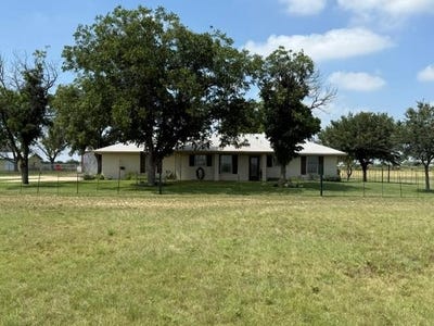 /international/us/8730-n-us-hwy-87-n-san-angelo-tx-110100750178/