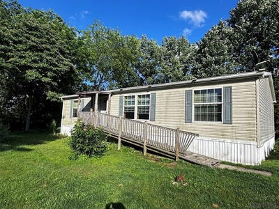 /international/us/138-n-white-drive-johnstown-pa-110108846757/