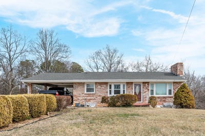 /international/us/129-greendale-drive-rustburg-va-110106212144/