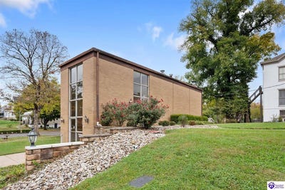 /international/us/202-n-mulberry-street-elizabethtown-ky-110103269585/