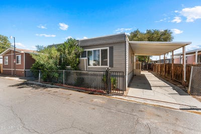 /international/us/3300-15th-street-rosamond-ca-110110356282/