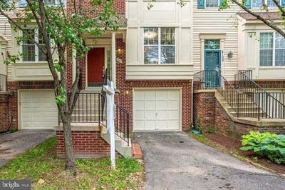 /international/us/2111-cambridge-park-court-silver-spring-md-110108581349/