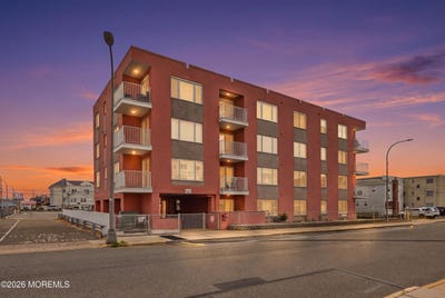 /international/us/25-fremont-avenue-seaside-heights-nj-110110233643/