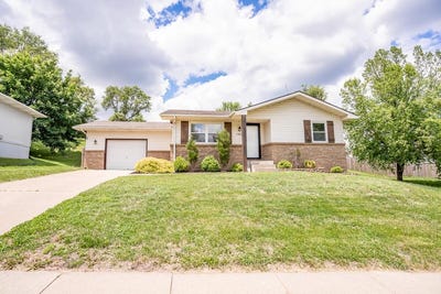/international/us/102-shamrock-circle-glenwood-ia-110099866161/