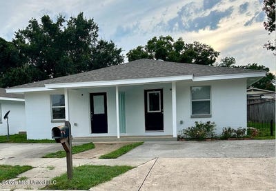 /international/us/141-pine-grove-avenue-biloxi-ms-110107881135/