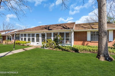 /international/us/62f-buckingham-drive-lakewood-nj-110106785750/