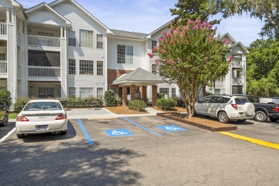 /international/us/1231-ladys-island-drive-port-royal-sc-110100769638/