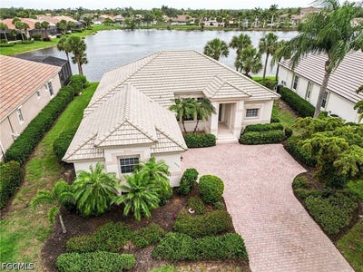 /international/us/8864-new-castle-drive-fort-myers-fl-110108588935/