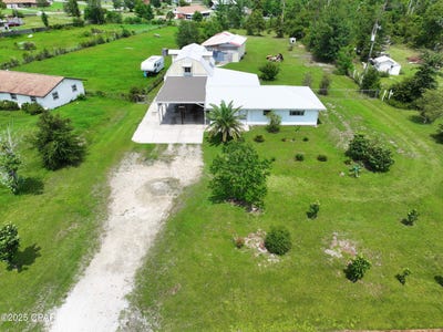 /international/us/8324-highway-2301-youngstown-fl-110101371923/