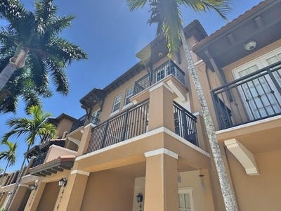 /international/us/474-sw-147th-avenue-pembroke-pines-fl-110107908108/