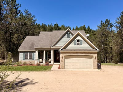 /international/us/13814-woodland-rd-newberry-mi-110108472821/