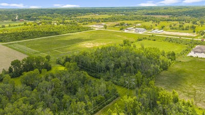 /international/us/lt1-state-highway-33-west-bend-wi-110108857852/