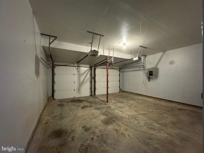 /international/us/8001-brett-place-greenbelt-md-110101200059/