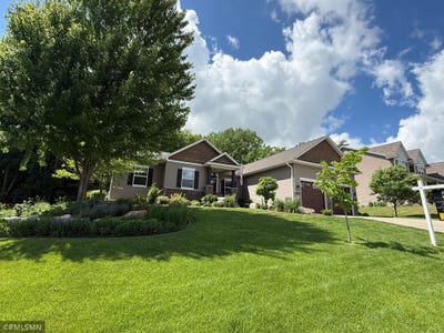 /international/us/6013-little-creek-lane-rockford-mn-110107875229/