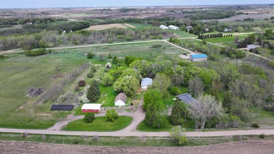 /international/us/26404-15th-ave-n-hawley-mn-110108966917/