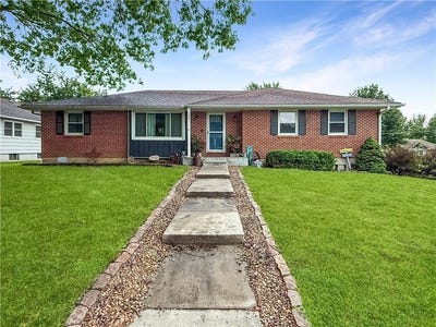 /international/us/500-w-33rd-street-higginsville-mo-110109034172/