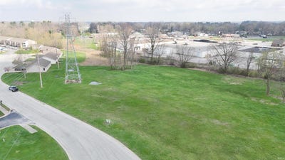 /international/us/foxwood-lot-4-court-monticello-in-110107033863/
