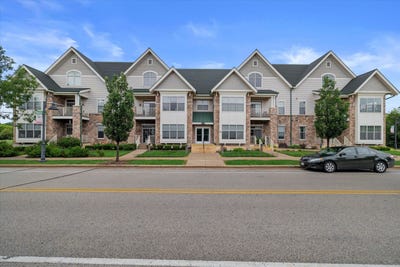 /international/us/14900-w-wilbur-dr-new-berlin-wi-110101422269/