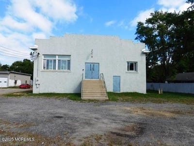 /international/us/648-white-horse-hammonton-nj-110099956986/