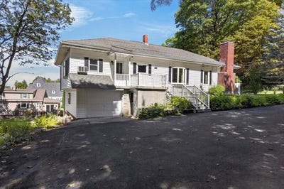 /international/us/717-route-40-melrose-ny-110110254852/