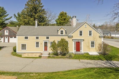 /international/us/68-payne-road-scarborough-me-110107710342/