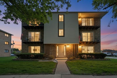 /international/us/8039-beloit-avenue-bridgeview-il-110107897295/