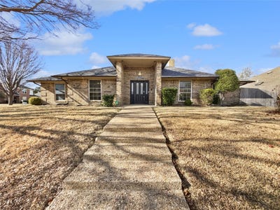 /international/us/401-kenshire-drive-benbrook-tx-110105699965/