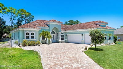 /international/us/1740-fowler-drive-merritt-island-fl-110101052453/