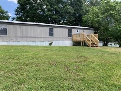 /international/us/211-irene-way-cohutta-ga-110105022569/