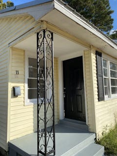 /international/us/11-shirley-street-pine-bluff-ar-110106208307/