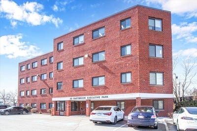 /international/us/30-eastbrook-rd-dedham-ma-110106752975/