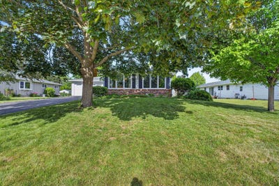 /international/us/609-washington-street-ripon-wi-110108470733/