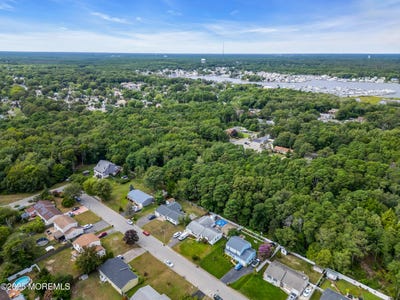 /international/us/hazelton-avenue-forked-river-nj-110101906503/