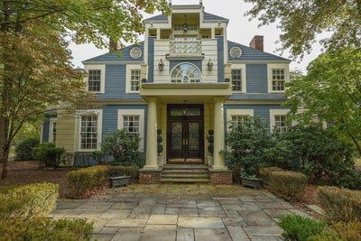 /international/us/86-kingsnorth-street-northbridge-ma-110102497941/