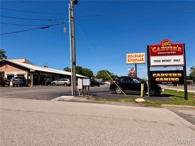 /international/us/2720-grovelin-street-godfrey-il-110108548007/