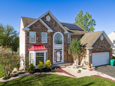 /international/us/3221-fox-hill-road-easton-pa-110099262973/