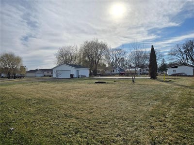 /international/us/405-rosabelle-court-grasston-mn-110107509391/