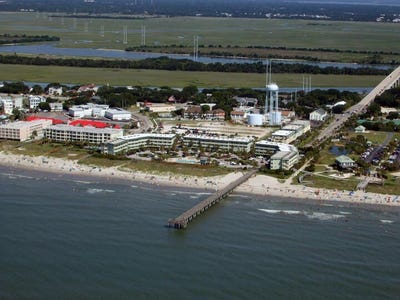 /international/us/1300-ocean-boulevard-isle-of-palms-sc-110097888440/