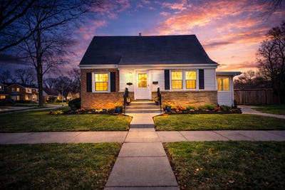 /international/us/1457-bristol-avenue-westchester-il-110106695829/