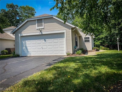 /international/us/3775-woodbury-oval-stow-oh-110100800865/