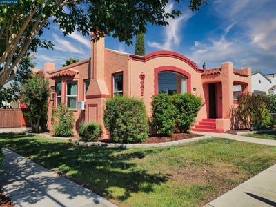 /international/us/1402-gordon-street-vallejo-ca-110119947855/
