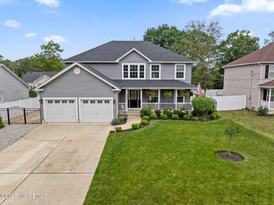 /international/us/136-tiller-avenue-manahawkin-nj-110100351144/