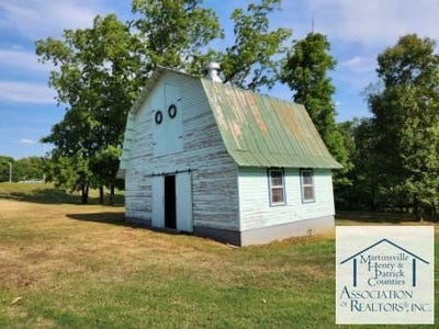 /international/us/37-church-street-ridgeway-va-110095120368/