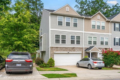 /international/us/617-minnestott-way-durham-nc-110101038083/