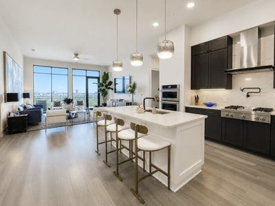 /international/us/3330-oak-grove-avenue-dallas-tx-110108588034/